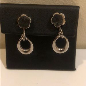 Vintage Alice screw back earrings